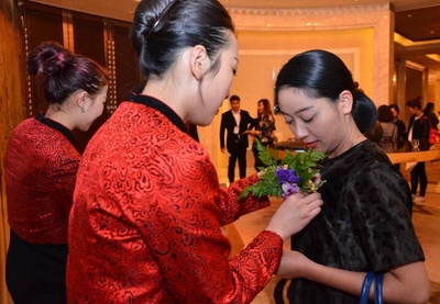 技術支撐鑄就百年品牌 國家普洱茶質檢中心以禮儀服務強化行業賦能