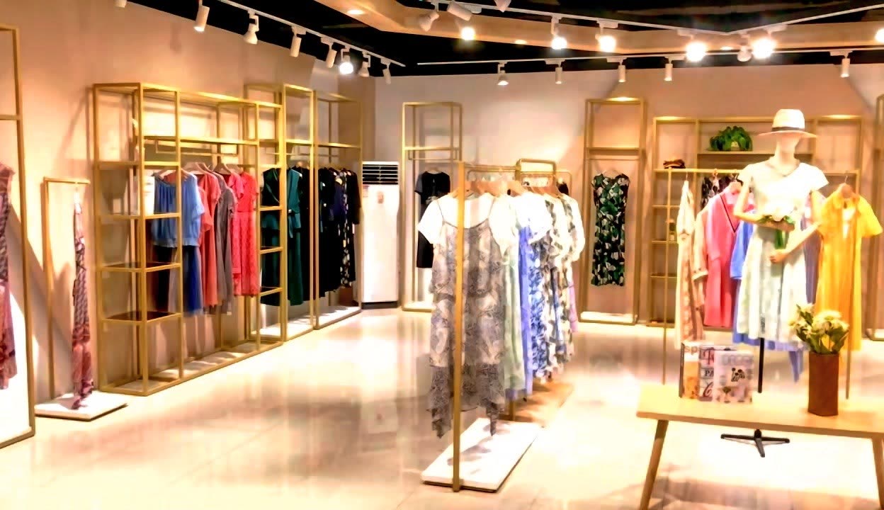 高端品牌女裝唯戈 入駐廣州奧聯(lián)服裝批發(fā)城